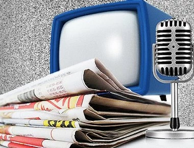 Επίθεση της κυβέρνησης στα ΜΜΕ: «Σας ενόχλησε που ο Γιούνκερ μίλησε για καθαρή έξοδο και το θάψατε»